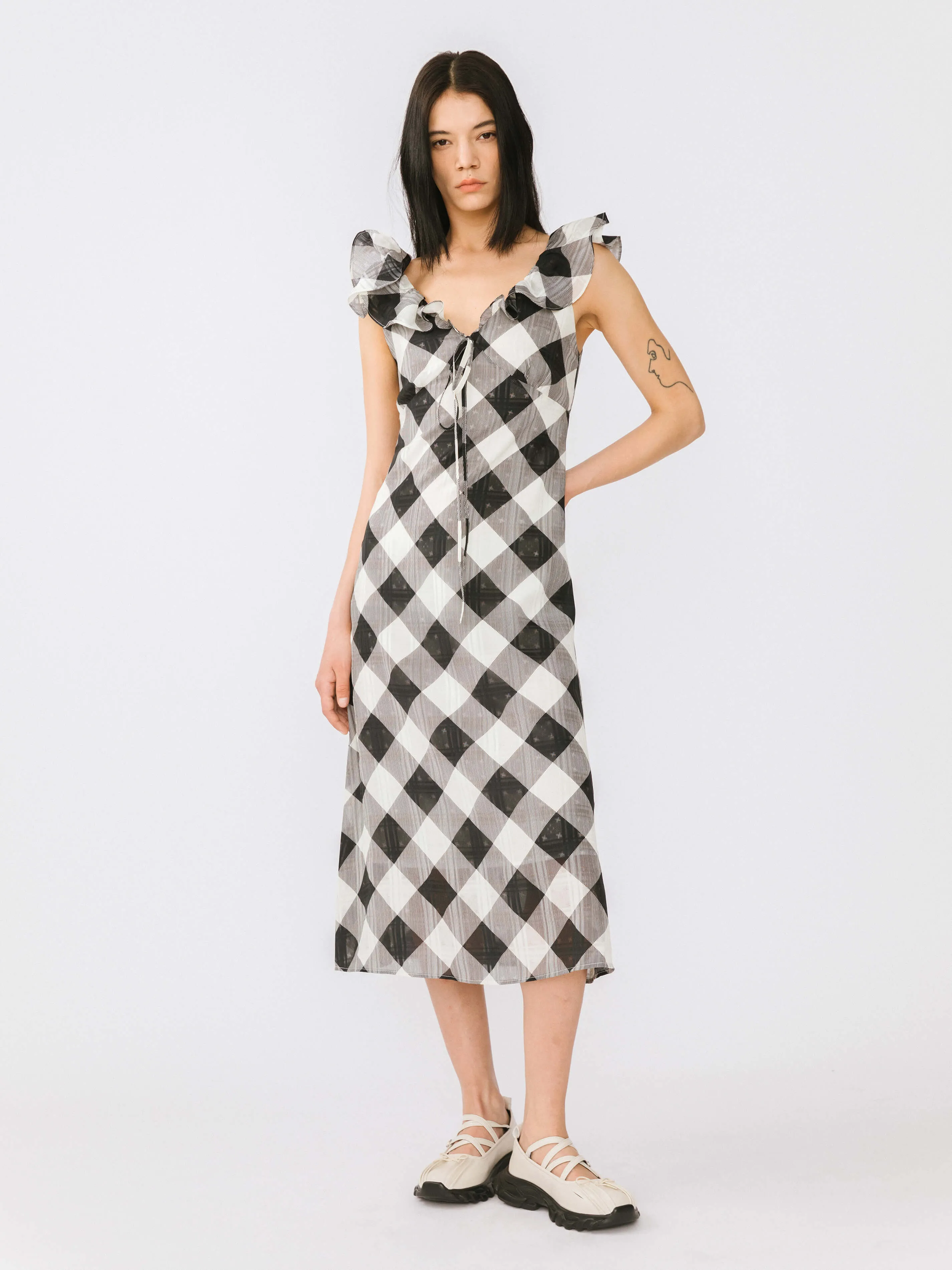 Checked V-neck Ruffled Sleeveless Dress