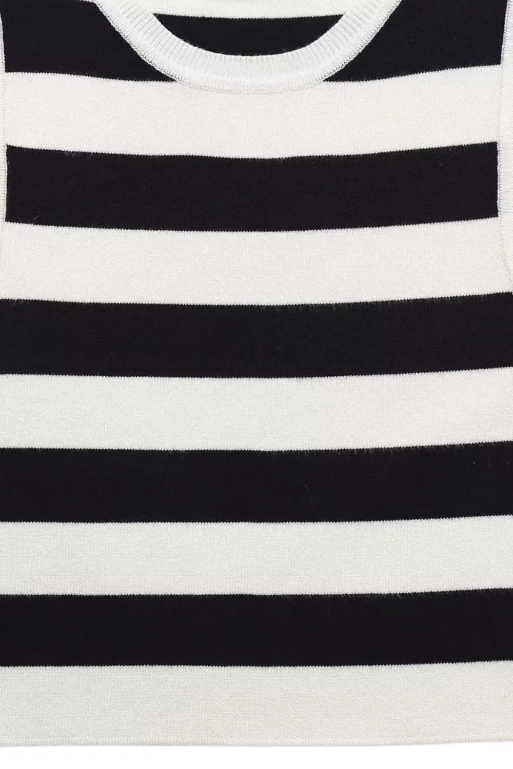 ‘Niamh’ Basic Sleeveless Knit Crop Top