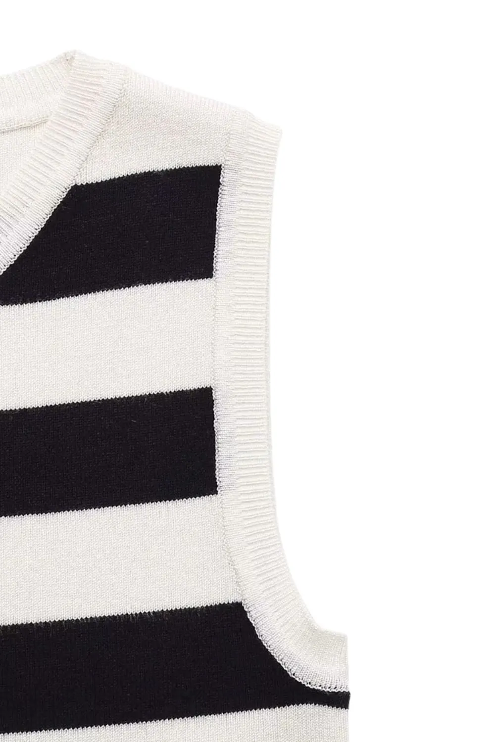 ‘Niamh’ Basic Sleeveless Knit Crop Top