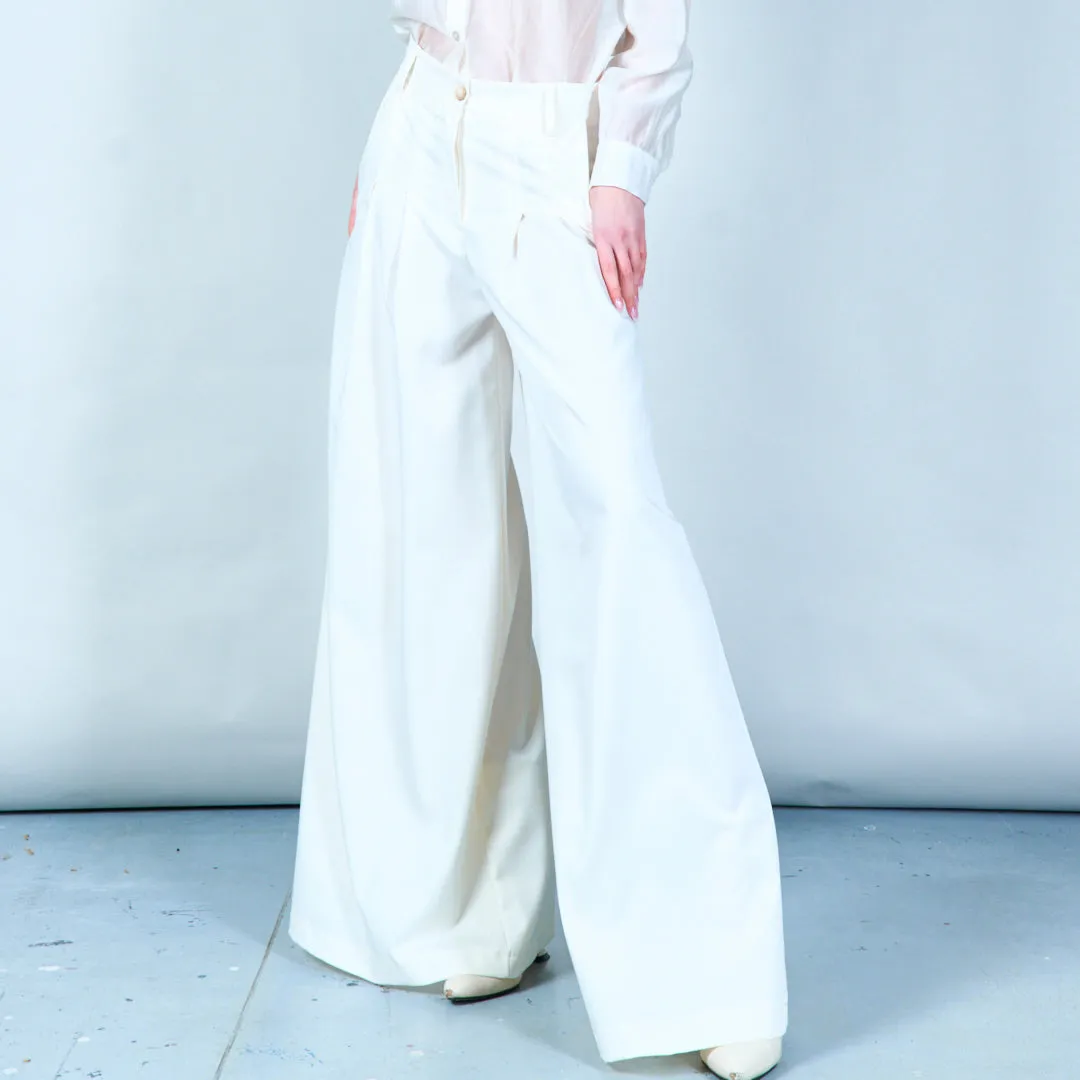 Pleated wide-leg trousers wholesale