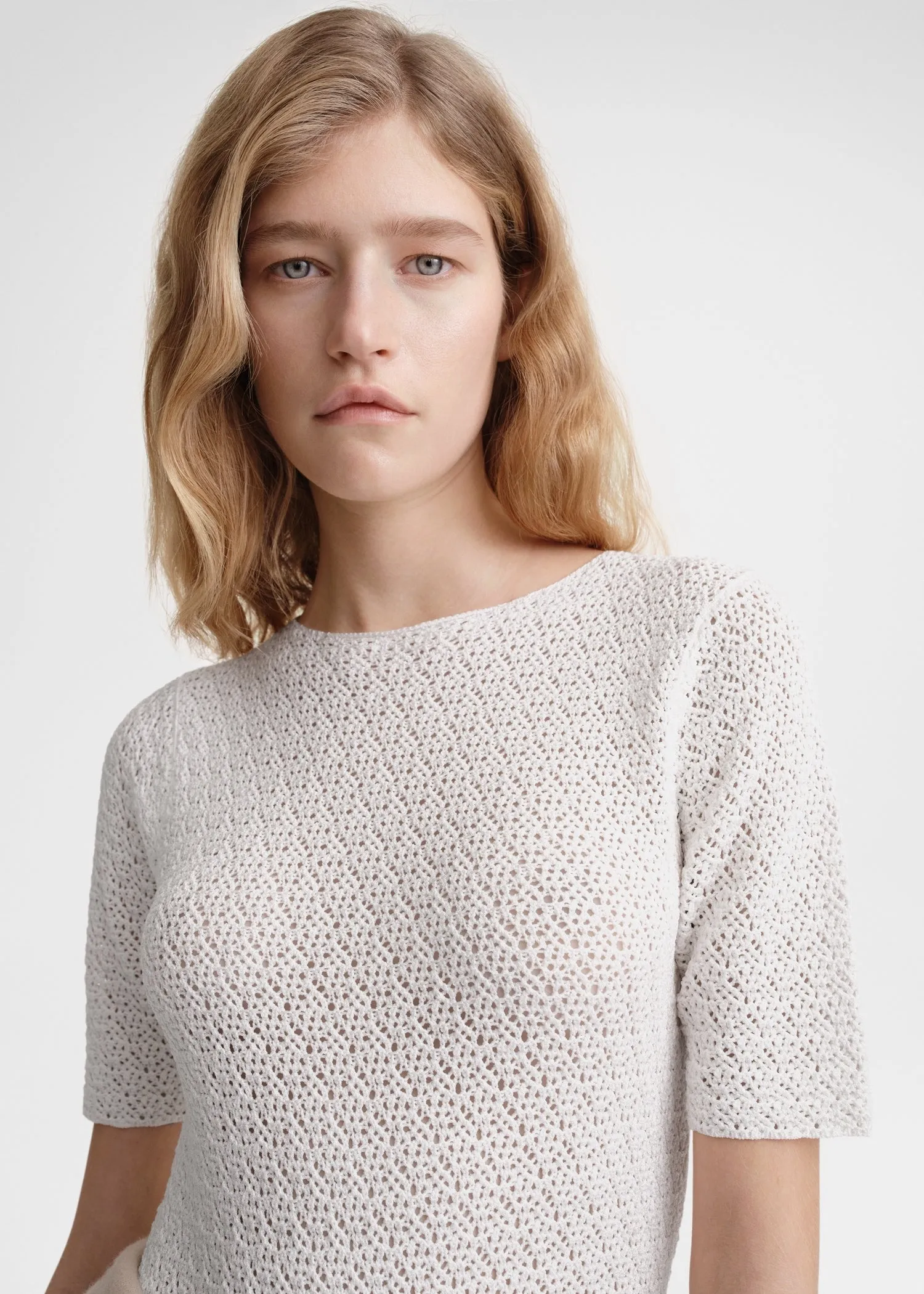 Short-sleeve crochet top off-white