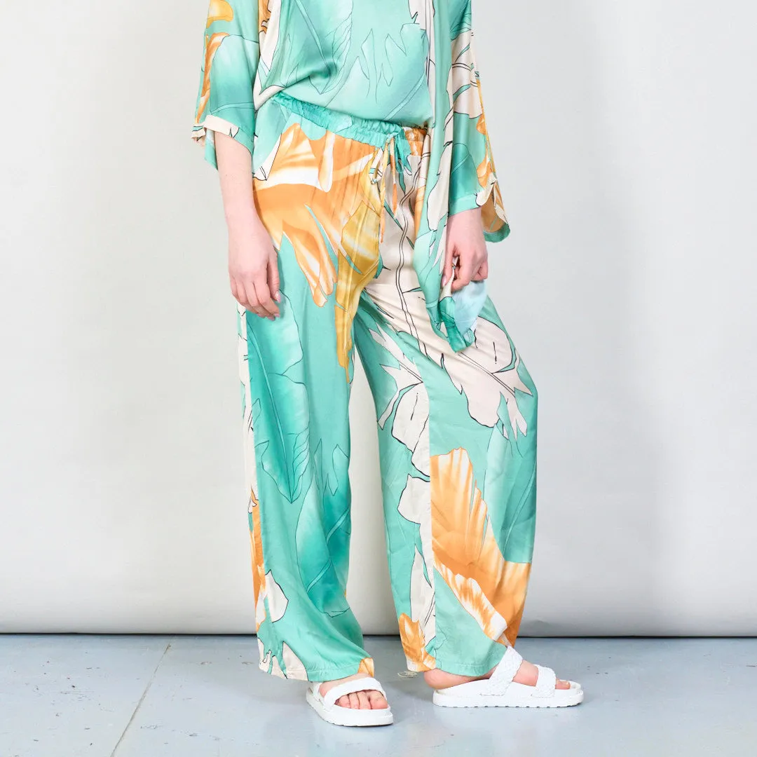 Tropical leaf print wide-leg trousers wholesale